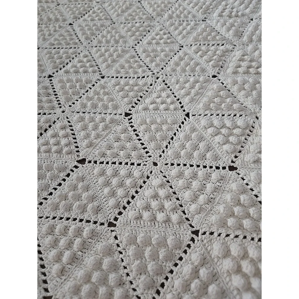 Vintage Ecru Popcorn Stitch Bedspread Cover Tablecloth Hand‎ Crocheted 59